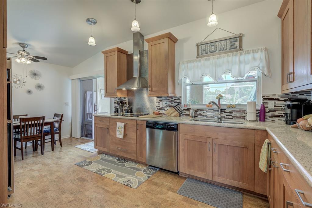 VILLAGES AT COUNTRY CREEK - Residential