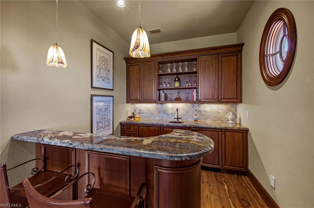 QUAIL WEST - Residential