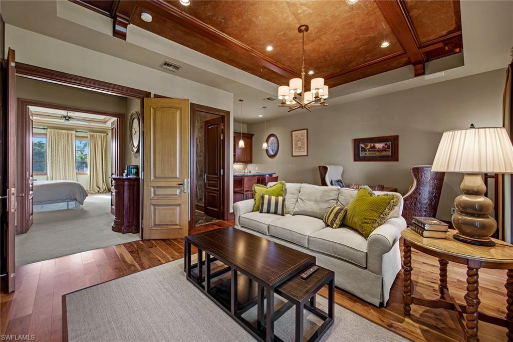 QUAIL WEST - Residential