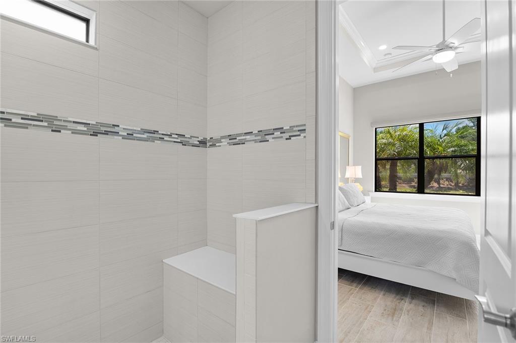 AVERY SQUARE - Residential