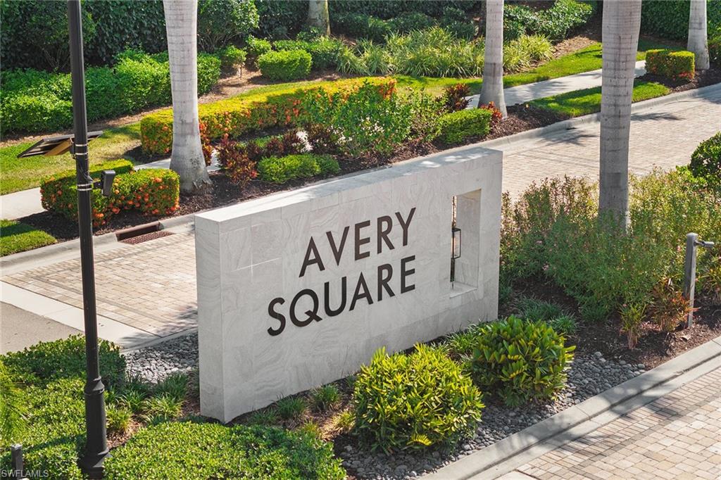 AVERY SQUARE - Residential