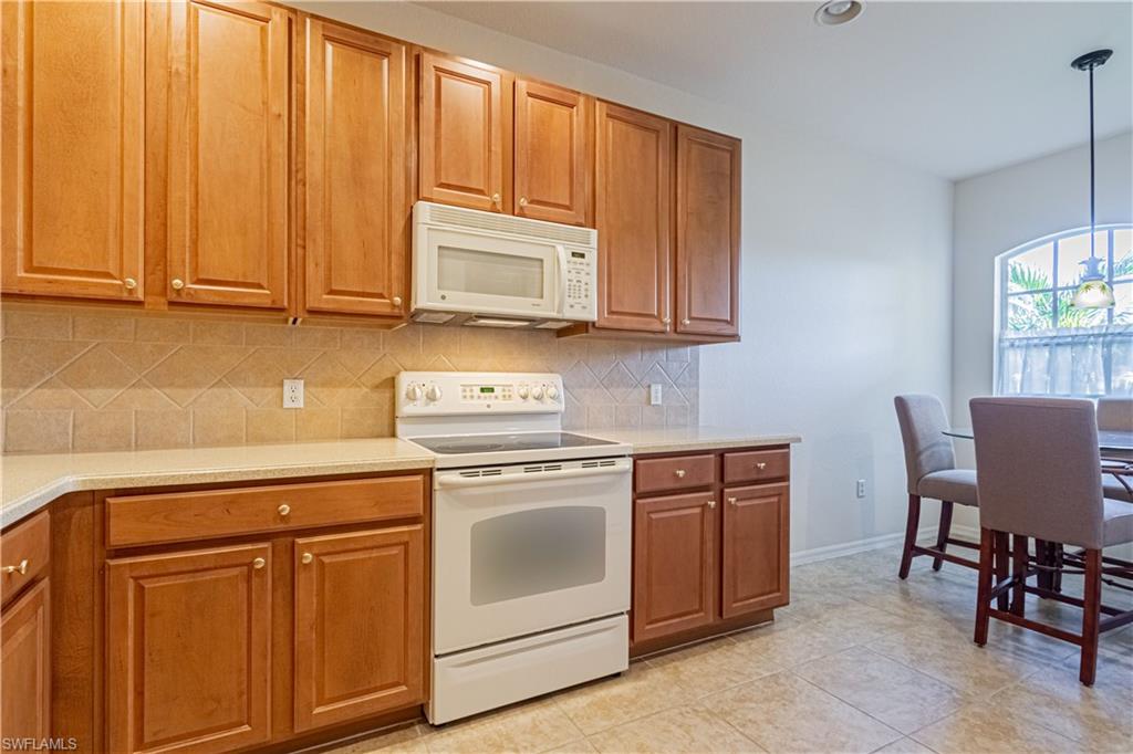 REFLECTION LAKES - Residential