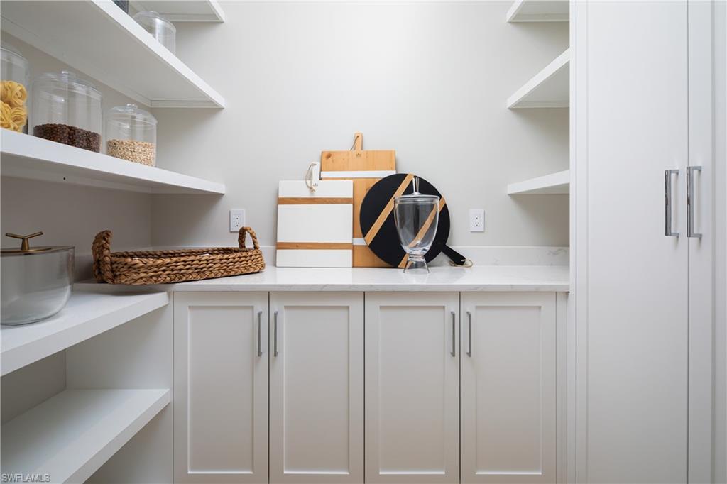 OYSTER HARBOR - Residential