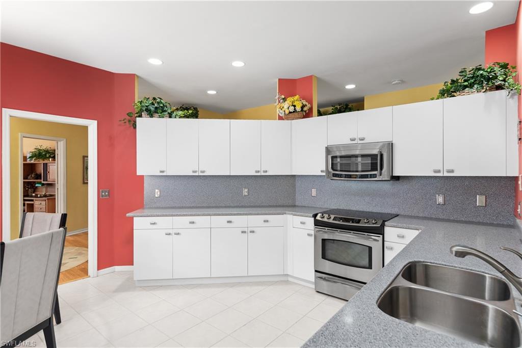 MAPLEWOOD - Residential