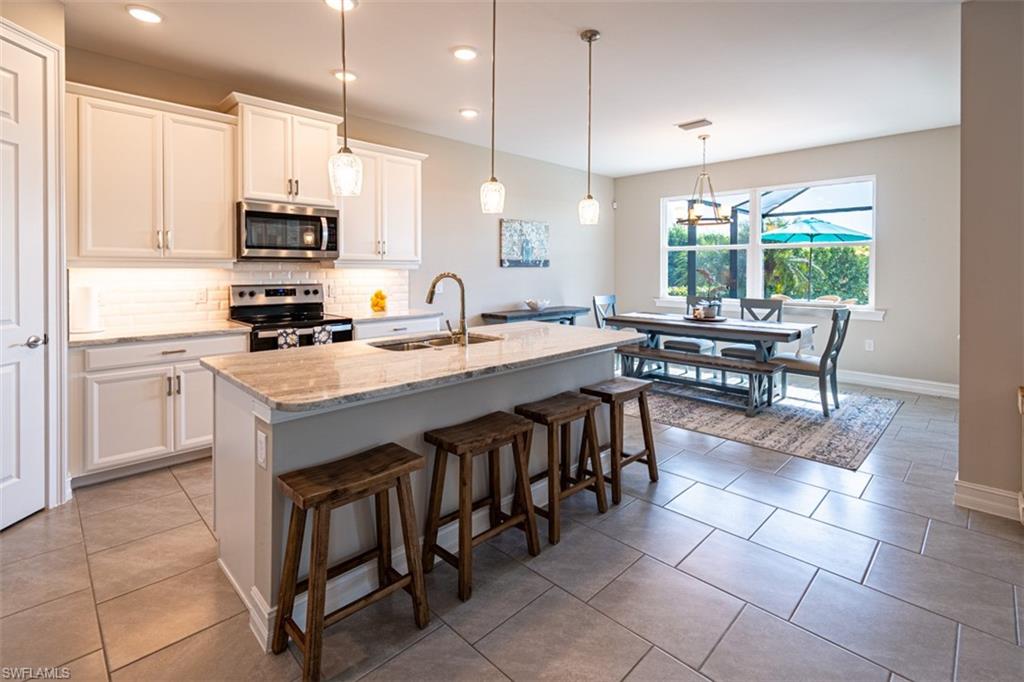 ROYAL PALM GOLF ESTATES - Residential