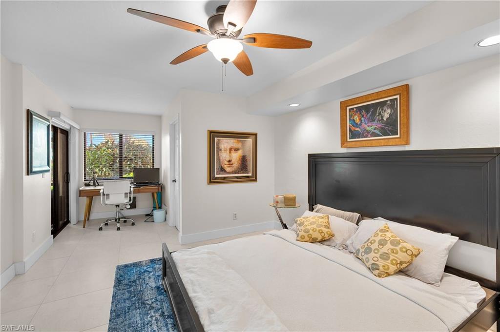 COACH HOMES - Residential