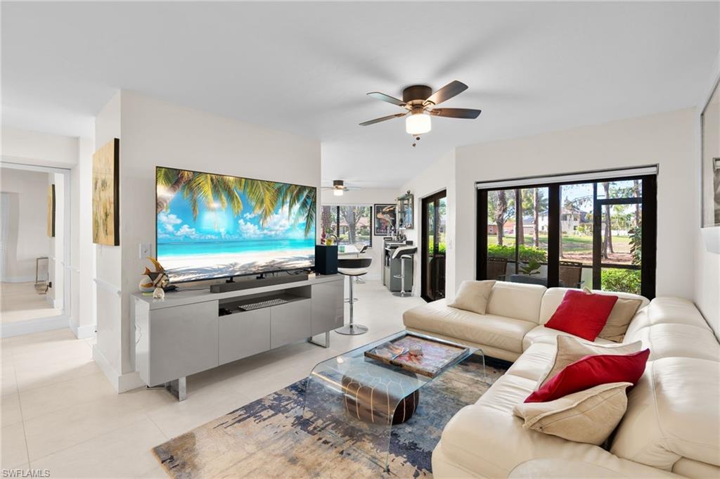 COACH HOMES - Residential