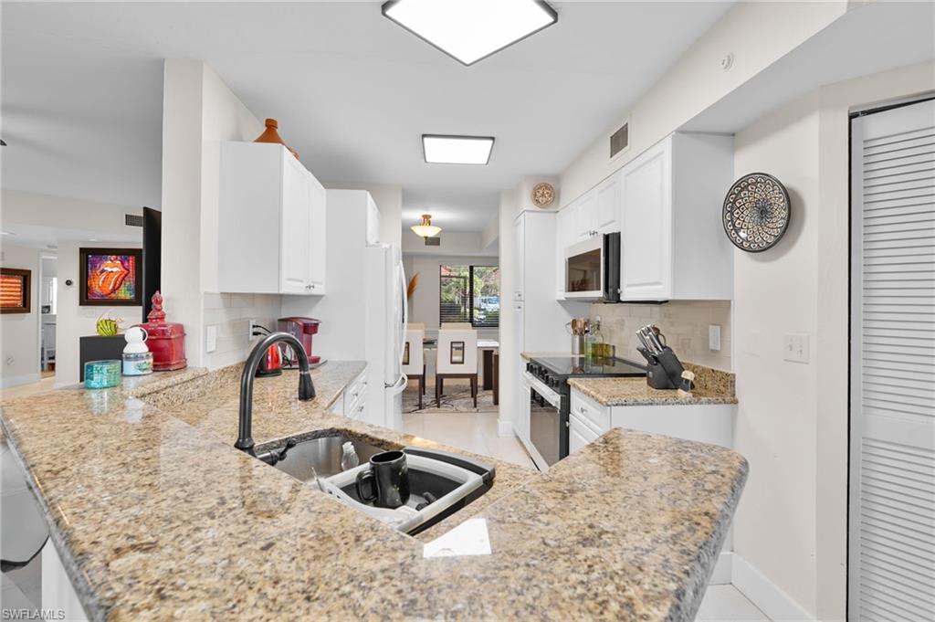 COACH HOMES - Residential