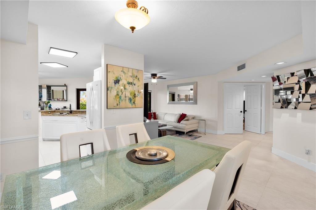 COACH HOMES - Residential