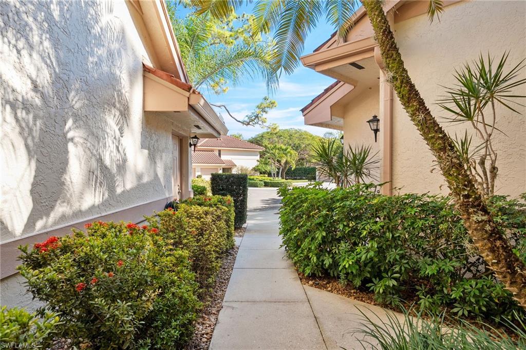 COACH HOMES - Residential