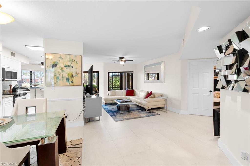 COACH HOMES - Residential