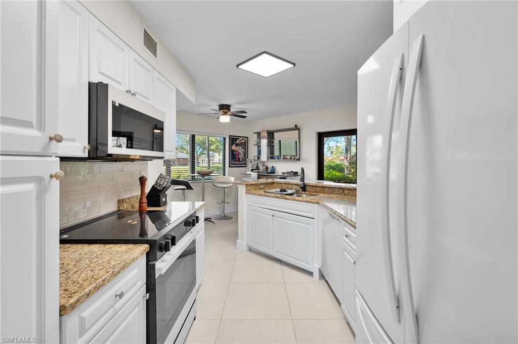 COACH HOMES - Residential