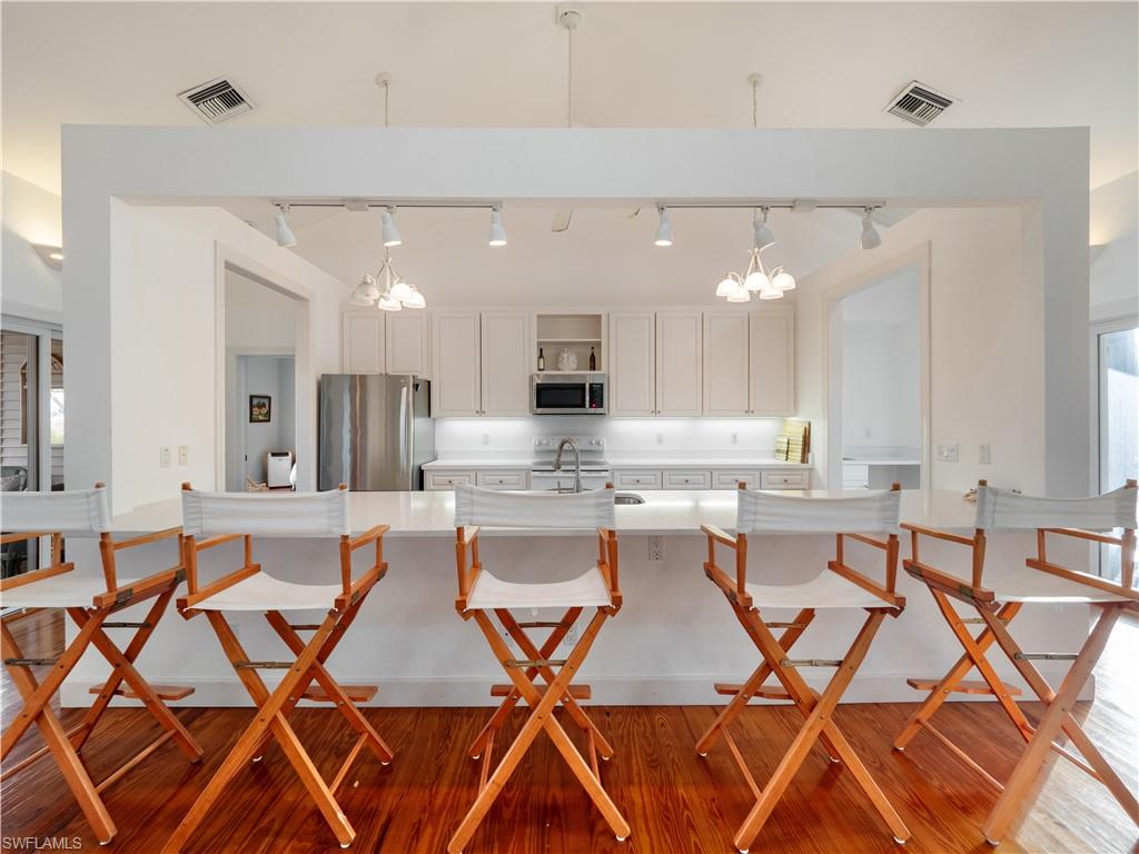 METES AND BOUNDS - Residential