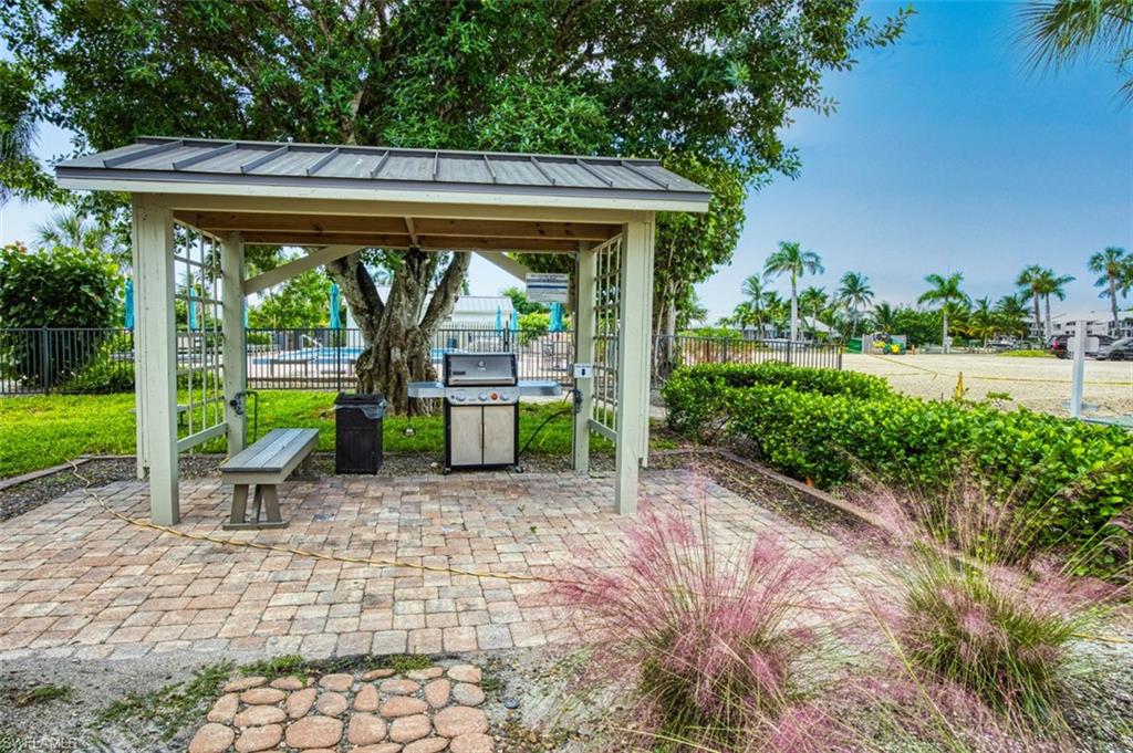 MARINER POINTE CONDO - Residential