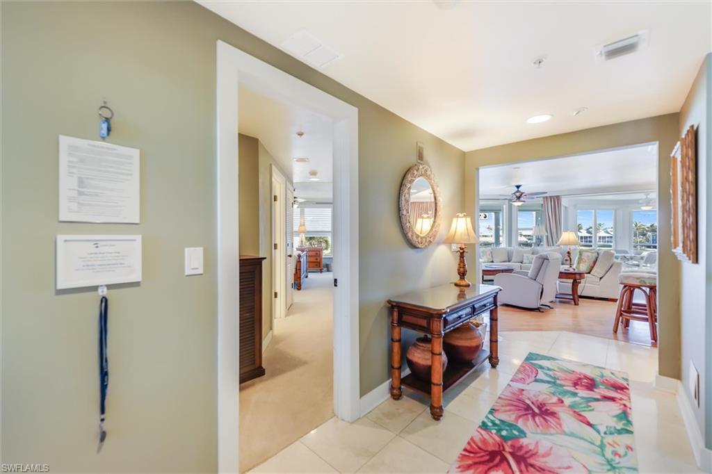 LAND'S END - Residential