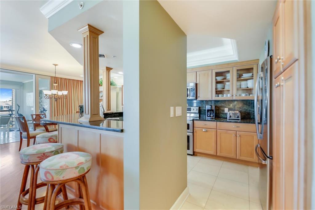 LAND'S END - Residential