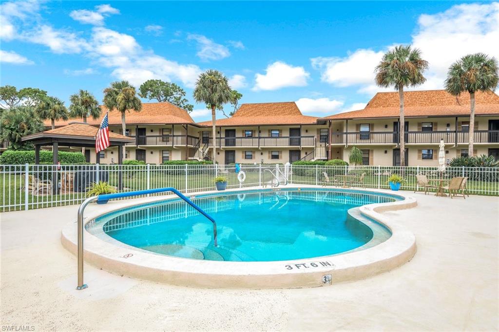 FAIRWAY PINES CONDO - Residential