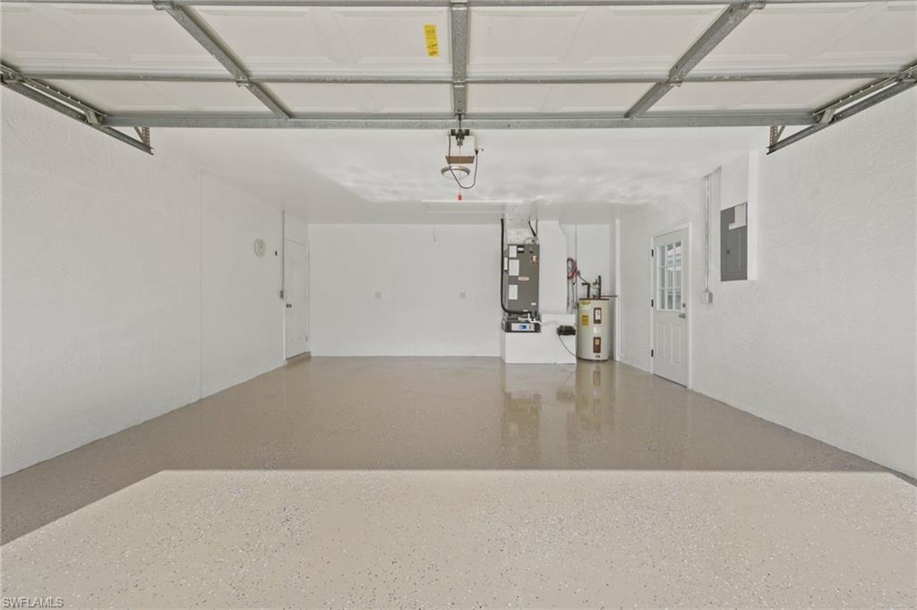 CROSS CREEK ESTATES - Residential