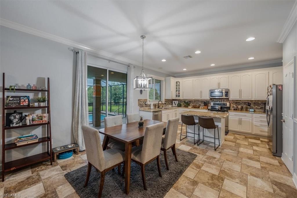 TOWN LAKES - Residential