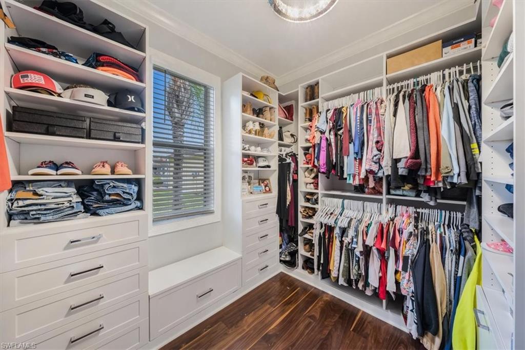 TOWN LAKES - Residential