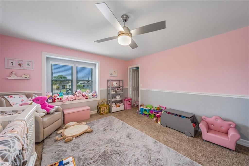 TOWN LAKES - Residential