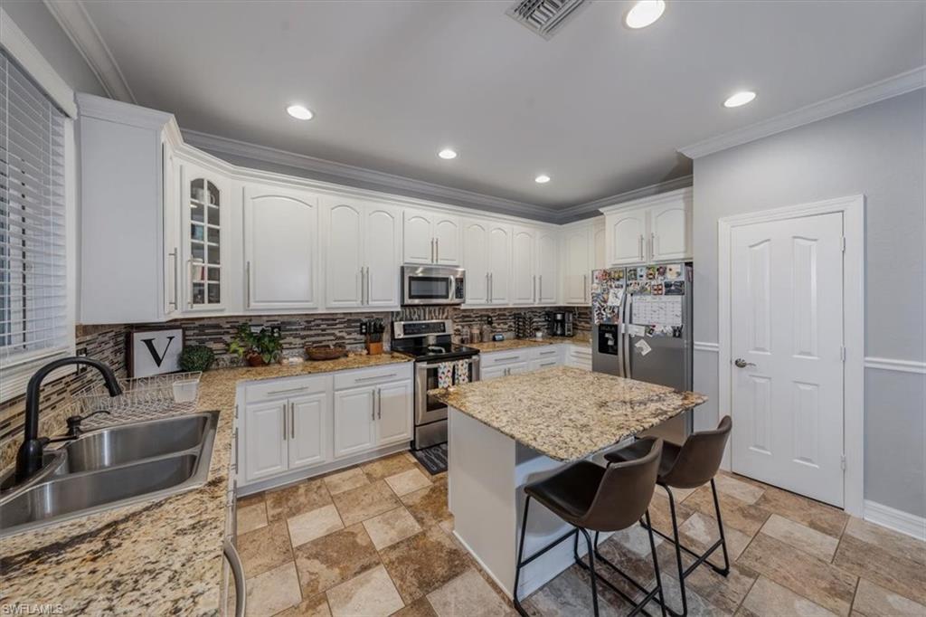 TOWN LAKES - Residential