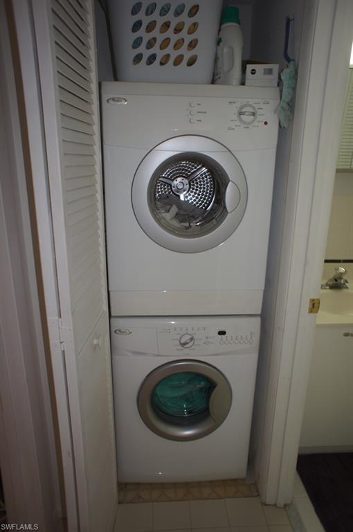 SEVEN LAKES - Residential