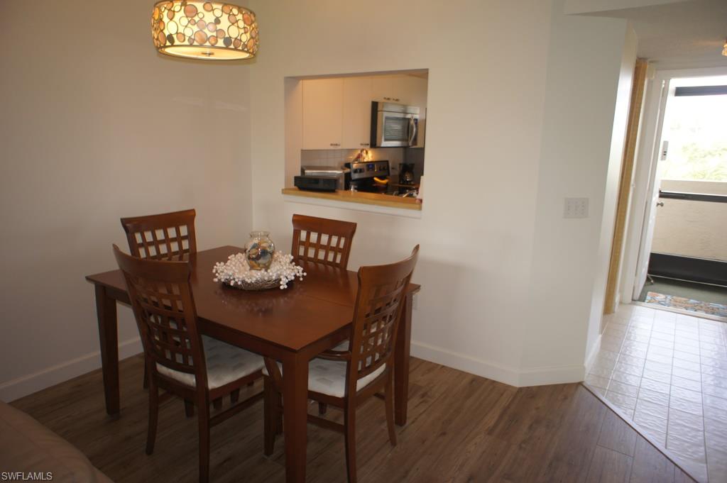 SEVEN LAKES - Residential