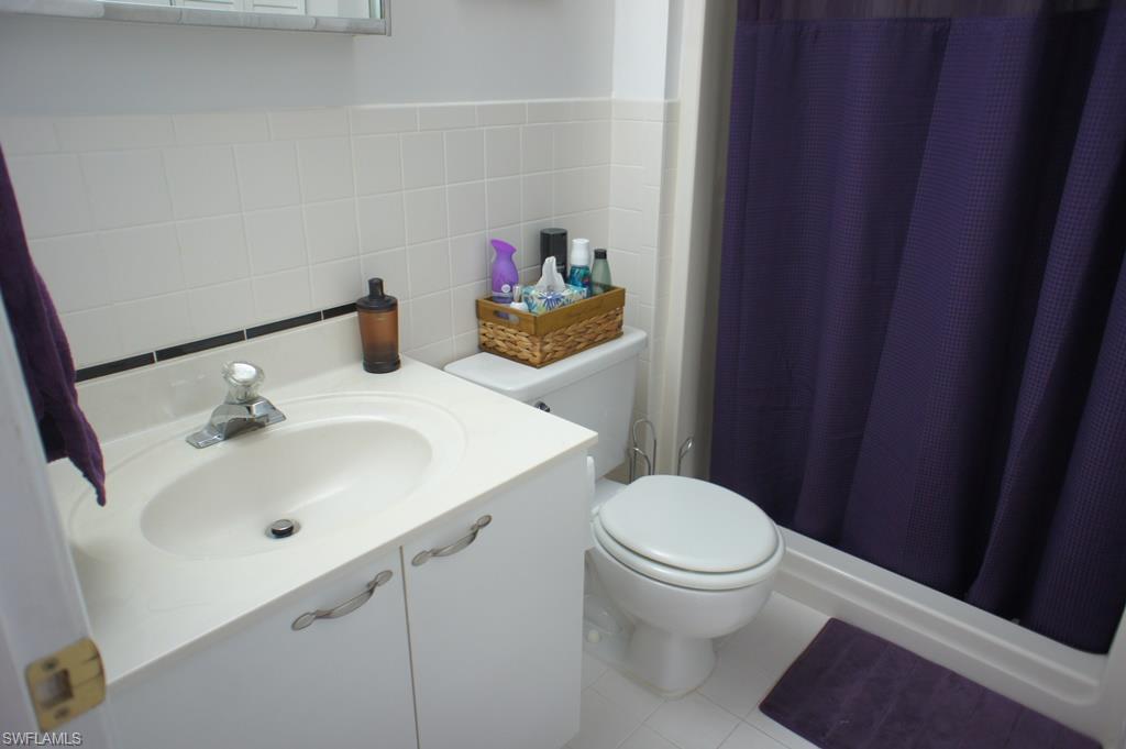 SEVEN LAKES - Residential