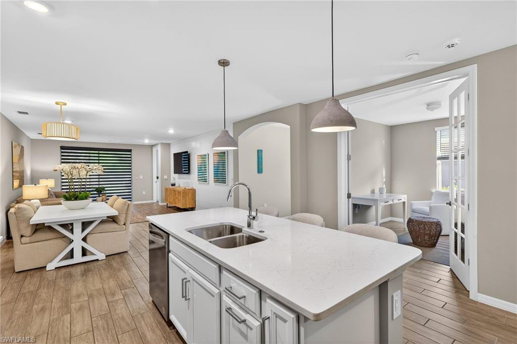 CORAL HARBOR - Residential Lease