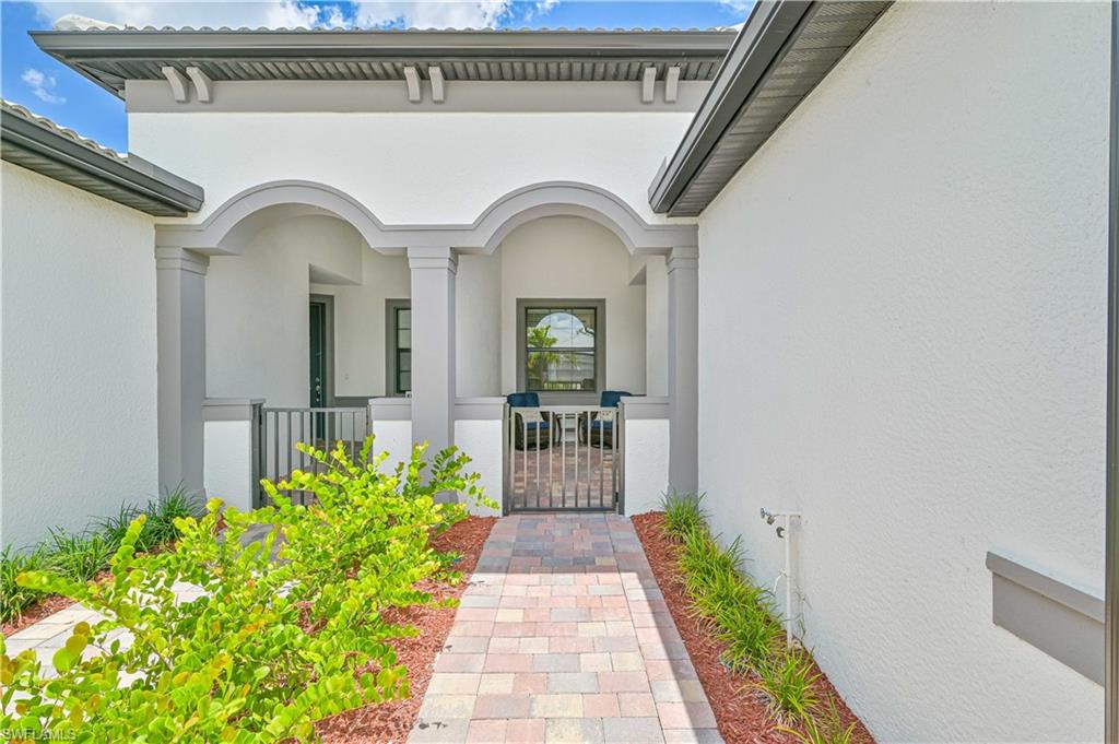 COUNTRY CLUB - Residential