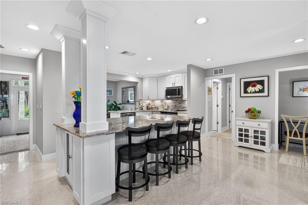 EAST ROCKS - Residential