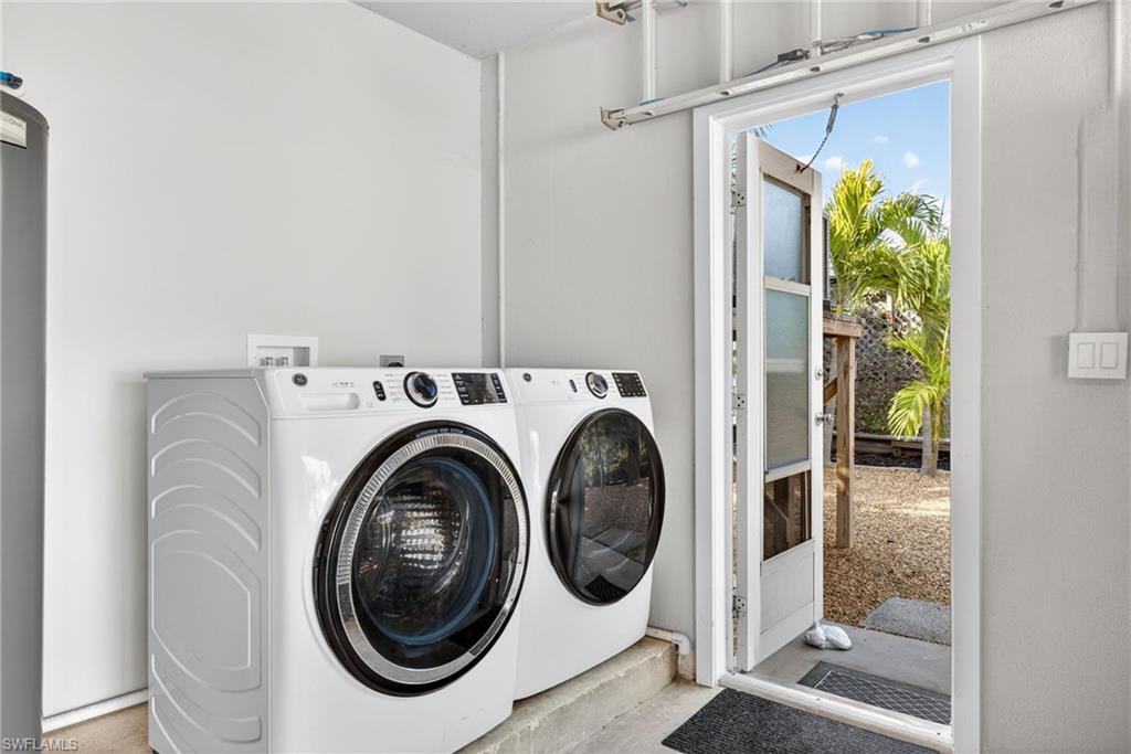 EAST ROCKS - Residential