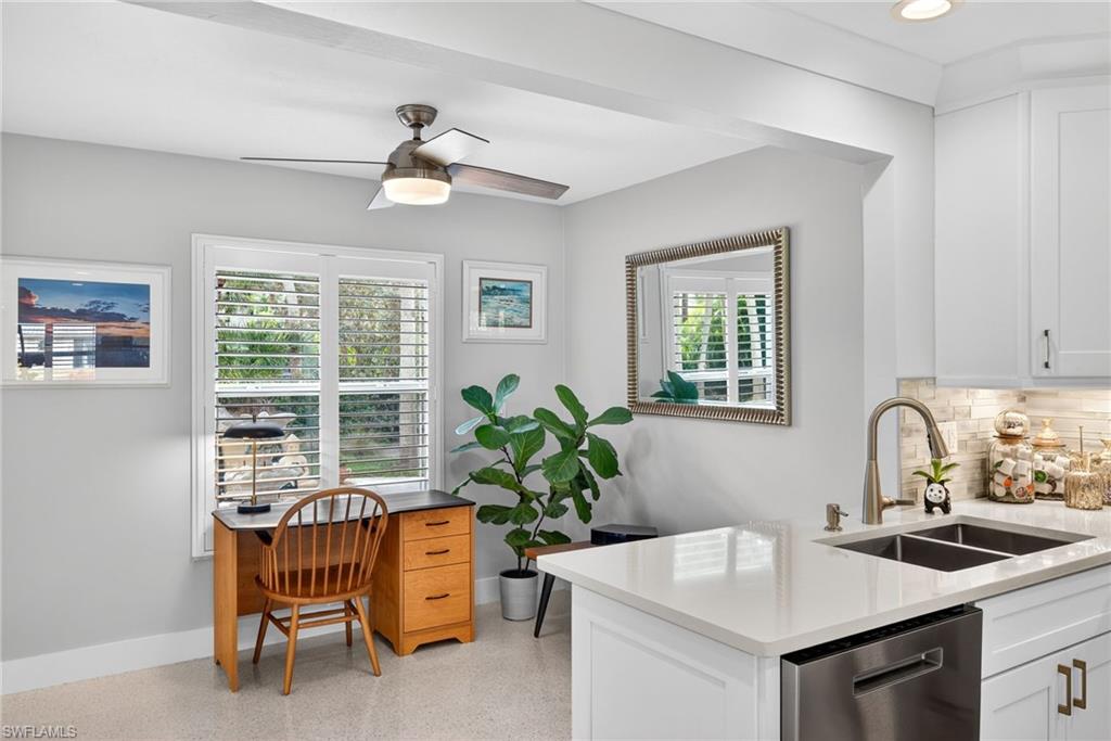 EAST ROCKS - Residential