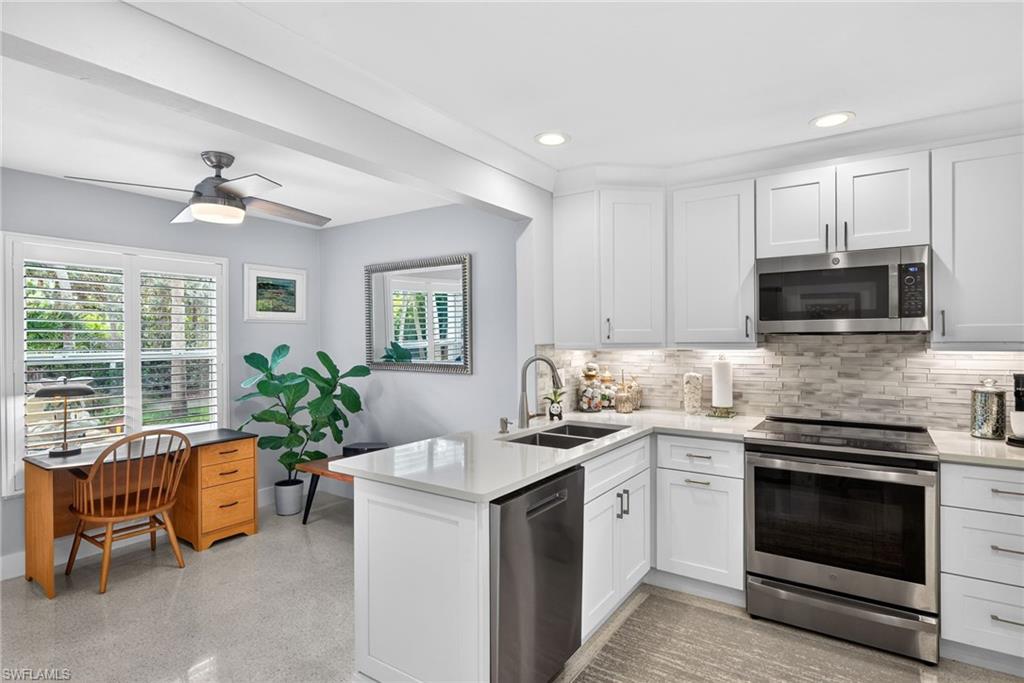 EAST ROCKS - Residential