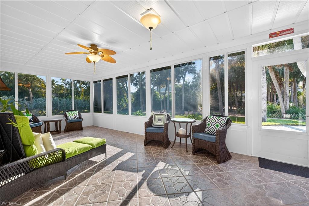 EAST ROCKS - Residential