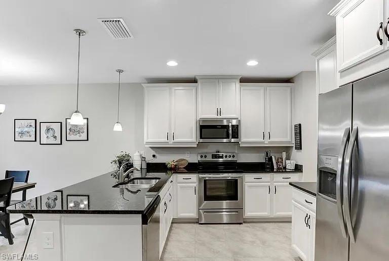 HAMMOCK COVE - Residential Lease