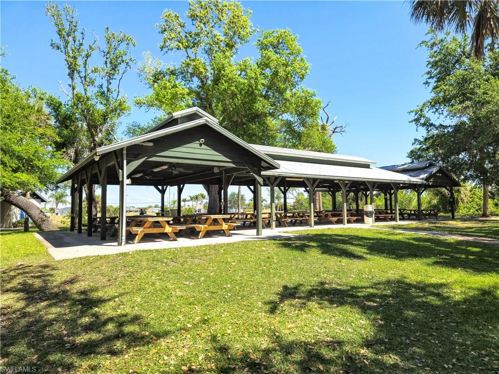 BURNT STORE LAKES - Residential