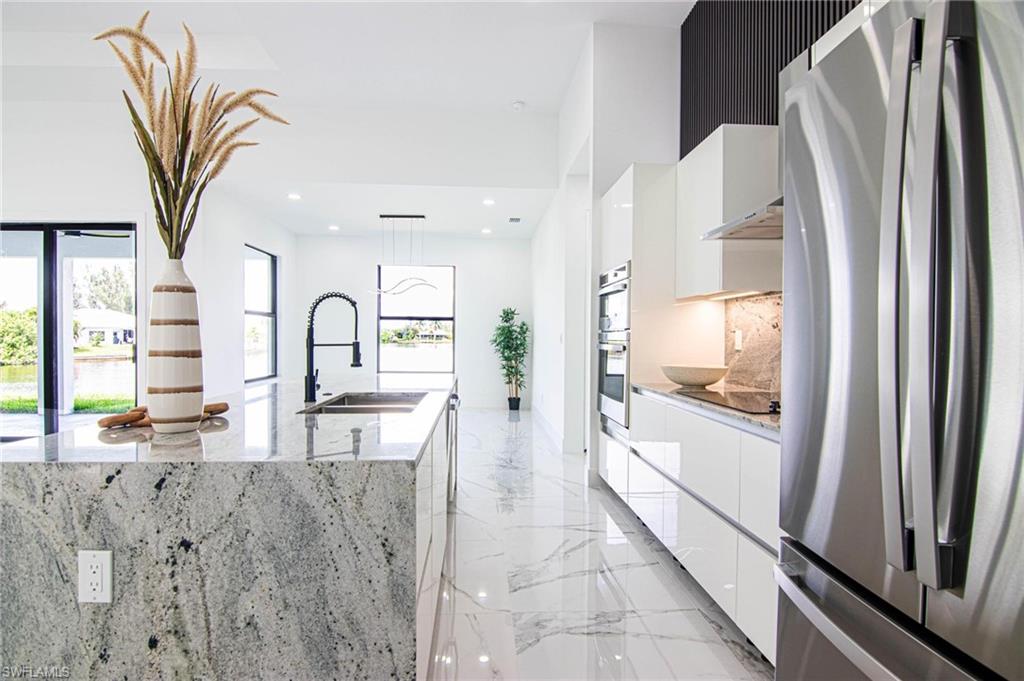 CAPE CORAL - Residential Lease