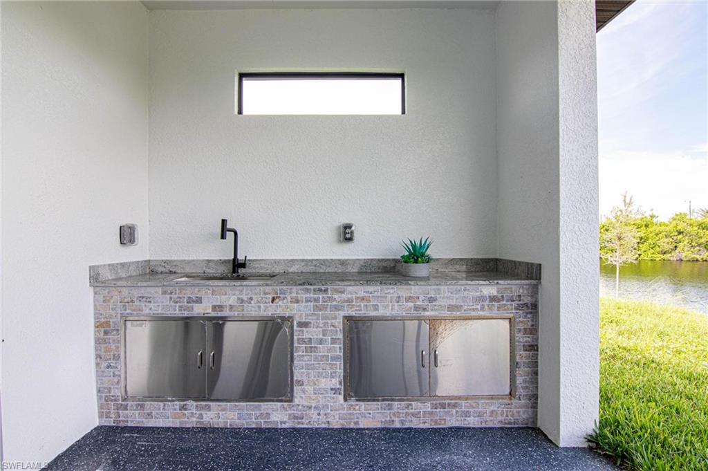 CAPE CORAL - Residential Lease