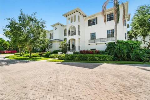815 Bentwater Cir Unit 204, Naples, FL 34108 - #: 225037462
