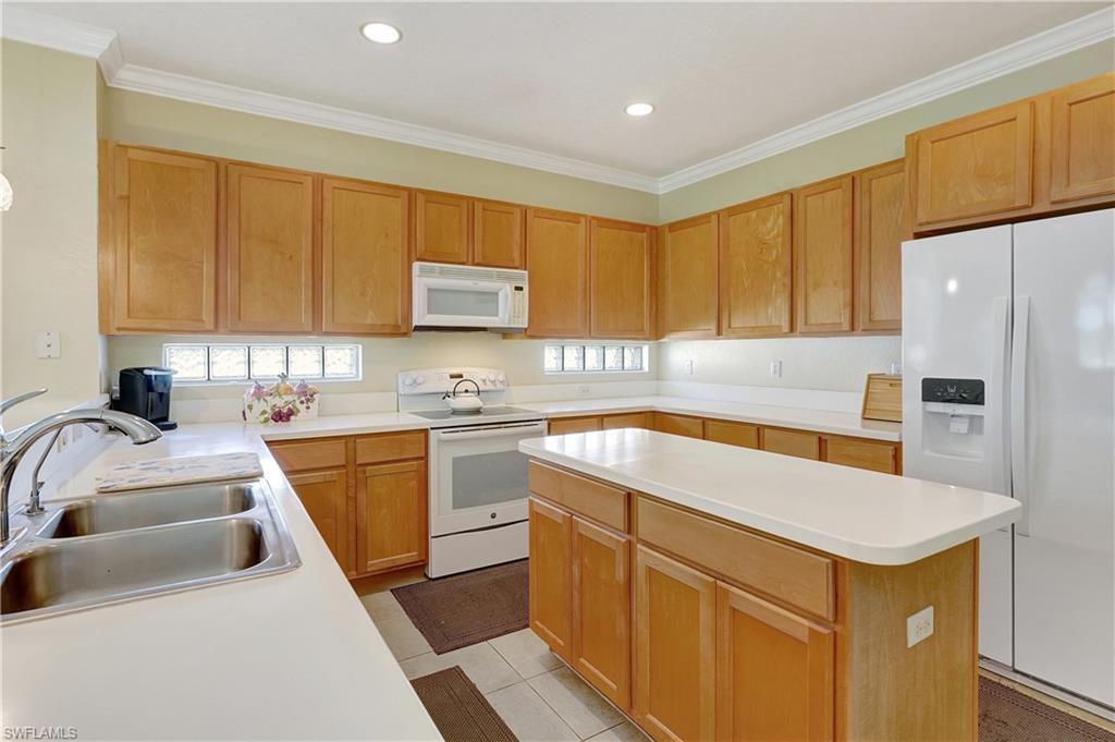 VALENCIA COUNTRY CLUB - Residential