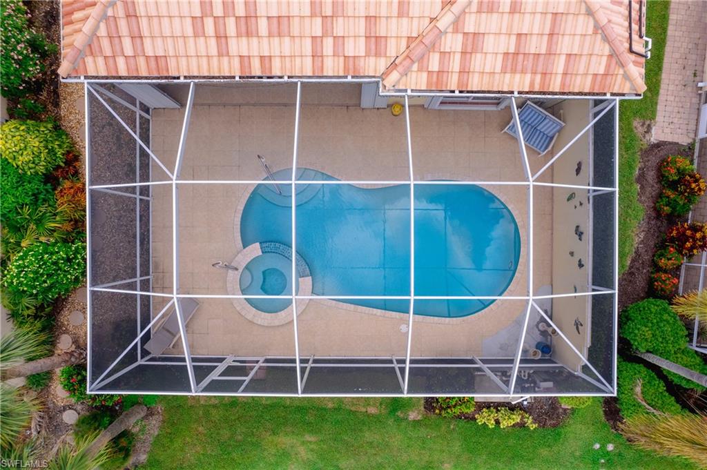 ISLAND WALK - Residential