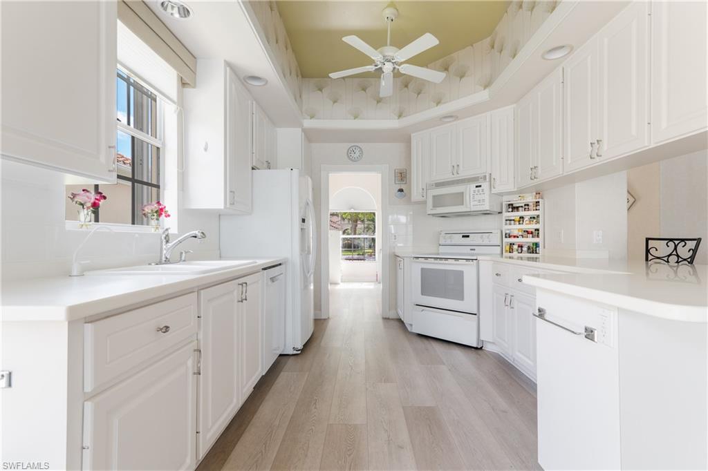 ISLAND WALK - Residential