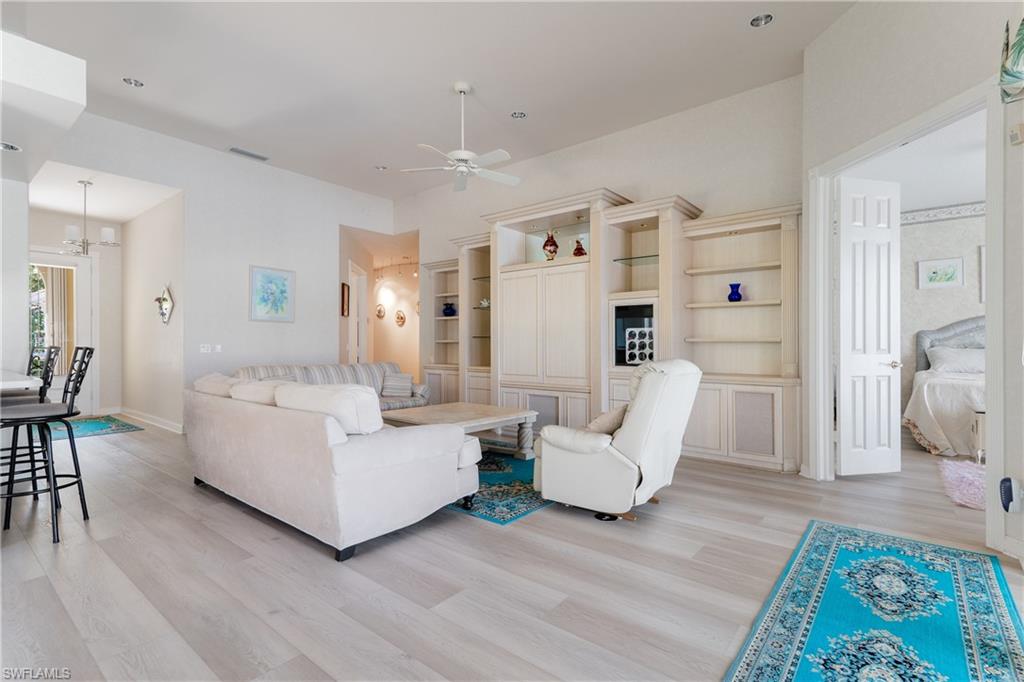 ISLAND WALK - Residential