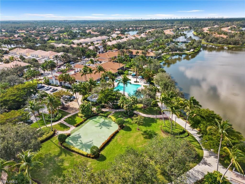 ISLAND WALK - Residential