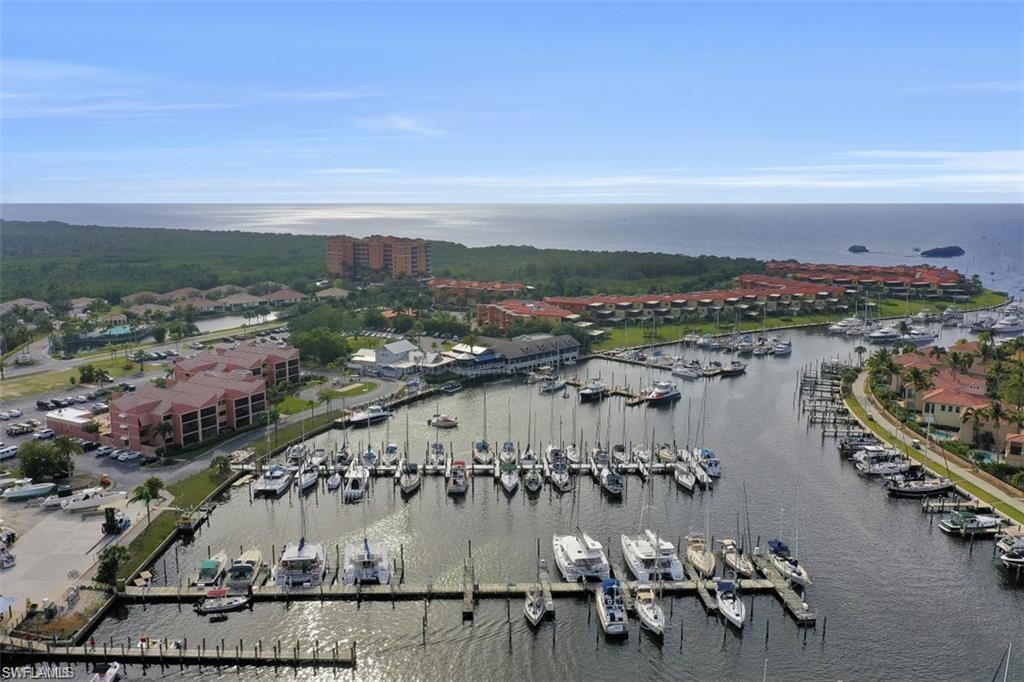 COURTSIDE LANDINGS - Residential