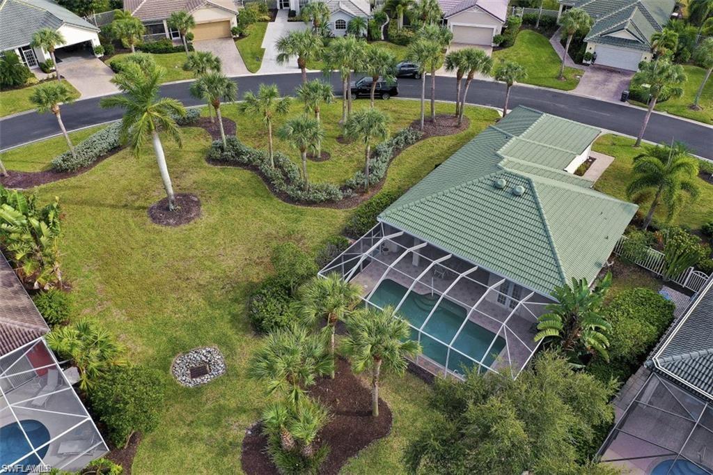 COURTSIDE LANDINGS - Residential