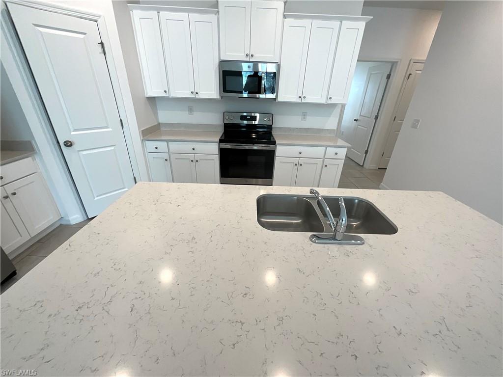 OAKVIEW - Residential Lease