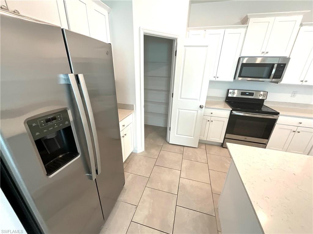 OAKVIEW - Residential Lease